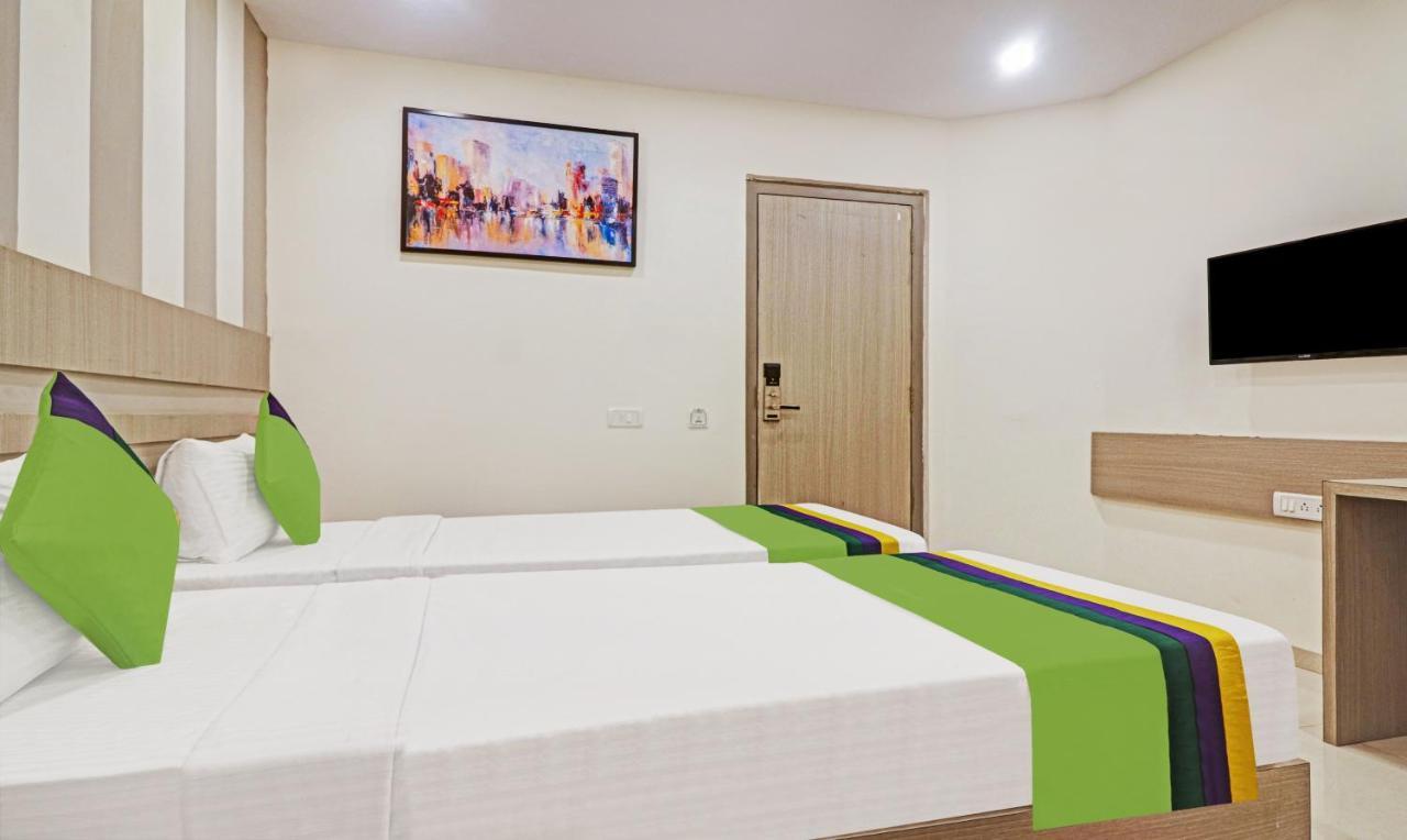 Treebo Arastu Grand Hotel Hyderabad Ngoại thất bức ảnh